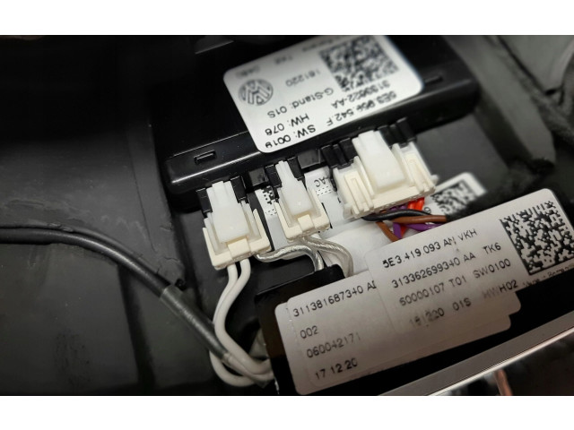 Руль Skoda Octavia Mk4 2019 - года 5E3419093ANVKH