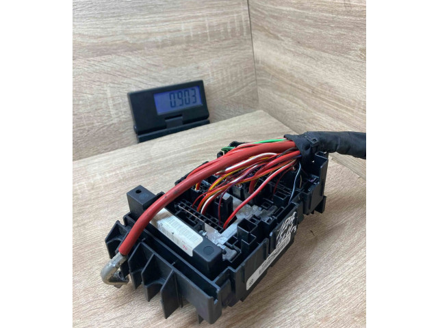 Блок предохранителей 102576021701, 5C0037819A Volkswagen Jetta III