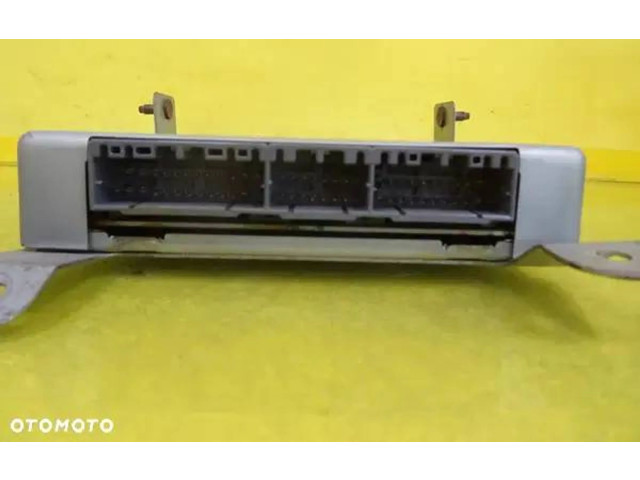 Блок управления двигателя E2T84986M   Mazda 323 F