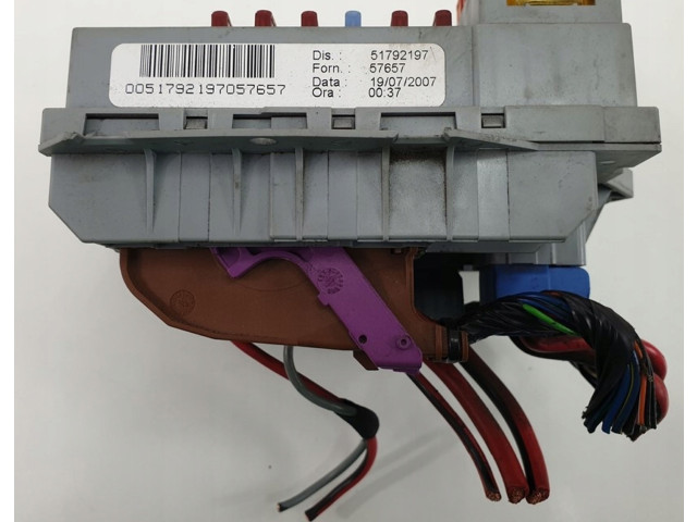 Блок предохранителей 51792197 Lancia Ypsilon