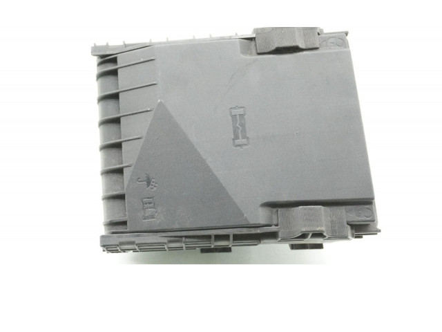 Pojistková skříňka 8J0937503, 8J0937503 Audi TT TTS Mk2 2007