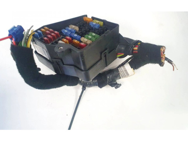 Блок предохранителей     Skoda Superb B5 (3U)    