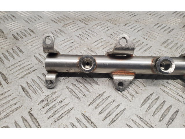 Vstřikovací lišta 06M133316L Audi Q7 4M DCB