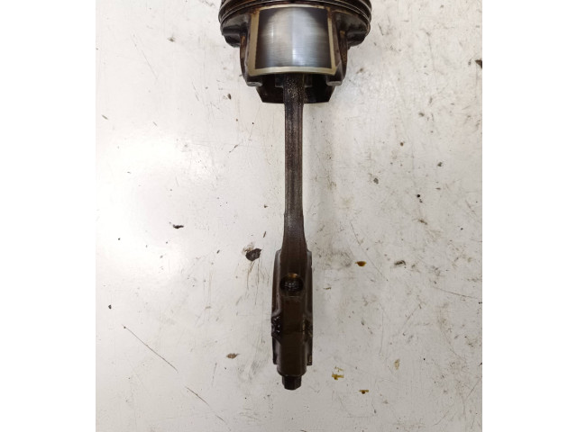  Поршень с шатуном  G4LA  KIA Rio  