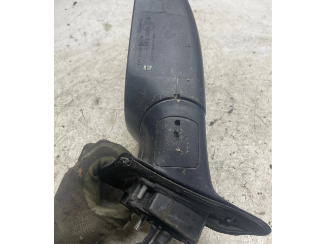 Зеркало электрическое Volvo V70 2000 - 2004 года