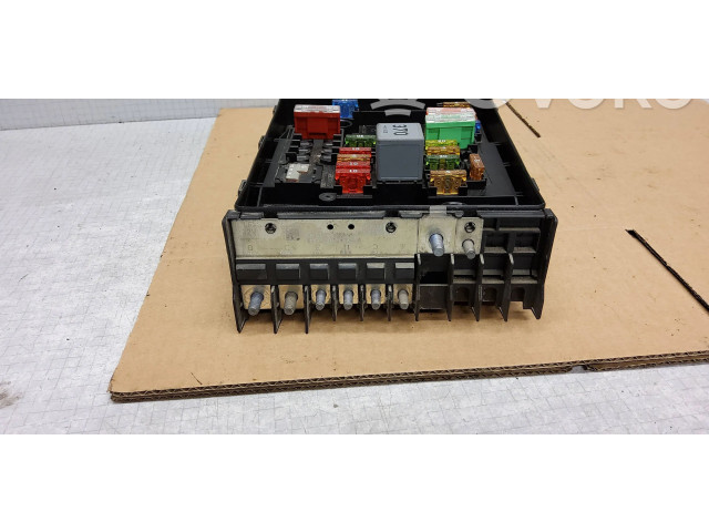 Блок предохранителей 1K0937125, 8H1405102892 Volkswagen Caddy