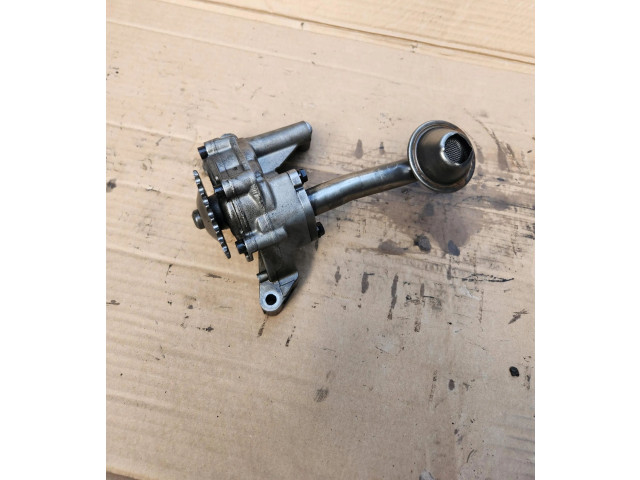 Масляный насос     Volkswagen PASSAT B6 