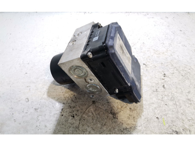 Блок АБС 13332549 Opel Insignia A 2008-2017 года