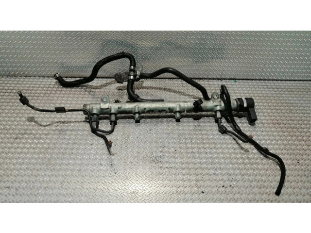 Vstřikovací lišta A6110700395, 0445214038 Mercedes-Benz Sprinter W901 W902 W903 W904 pro naftový motor 2.2