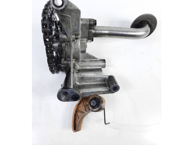 Масляный насос  AFN 06A115105B, 06A115105A  Volkswagen Golf IV 