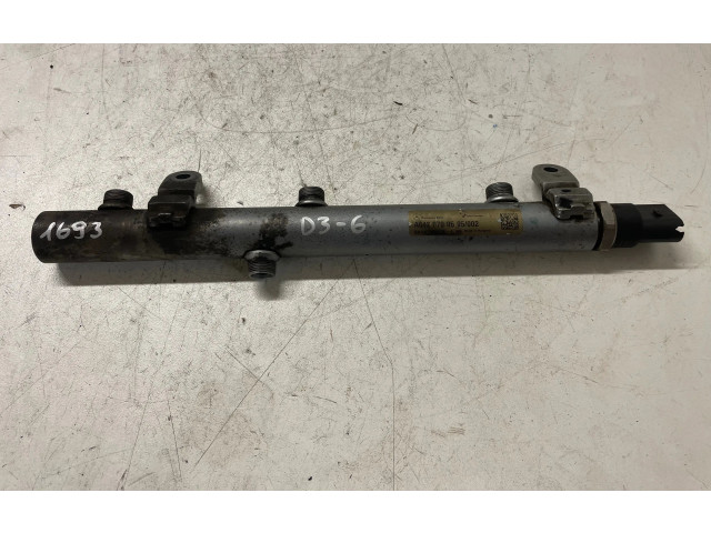 Топливная рампа A6420700695, 0281002504   Mercedes-Benz ML W164   для двигателя OM 642.940