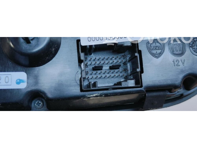 Блок управления климат-контролем 156093743 Alfa Romeo Giulietta