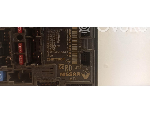 Блок предохранителей 284B71965R Dacia Sandero III