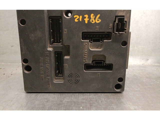 Pojistková skříňka Řídící jednotka BSM 7703297929, S108502300B Renault Megane I 1999