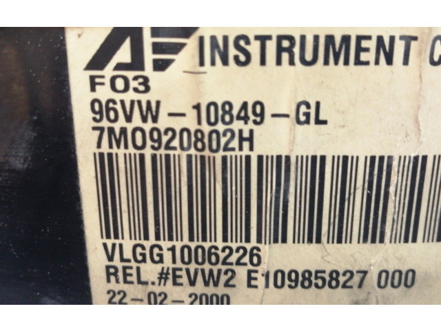 Přístrojová deska Seat Alhambra (Mk1) 2000 96VW10849GL, 7M0920802H
