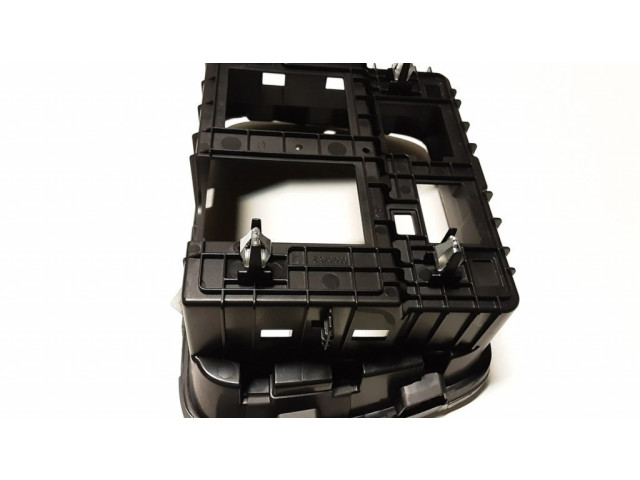 Другая деталь панели