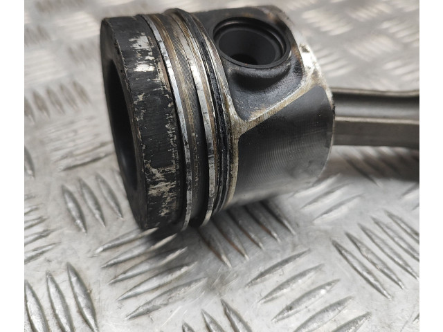 Píst 03G107065C, 038105401J   Seat Leon (5F)    CEGA 