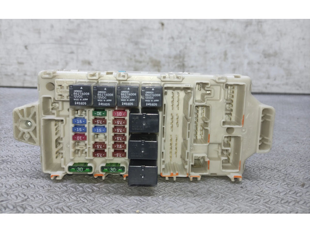 Блок предохранителей 802060404, MR587655 Mitsubishi Grandis