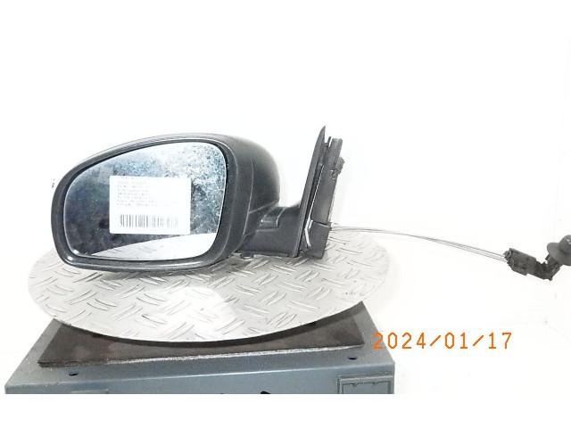 Зеркало электрическое Skoda Fabia Mk2 (5J) 2007 - 2014 года