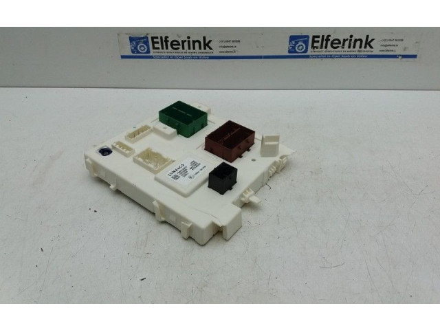 Блок предохранителей 8893103879, P8893103879 Lynk & co 01