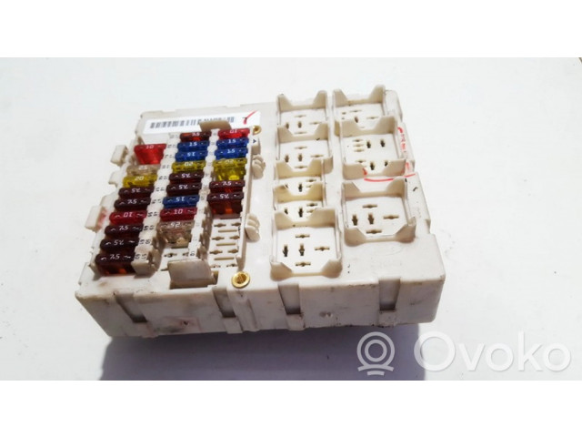 Блок предохранителей 518274204, 2M5T14A073AC Ford Focus