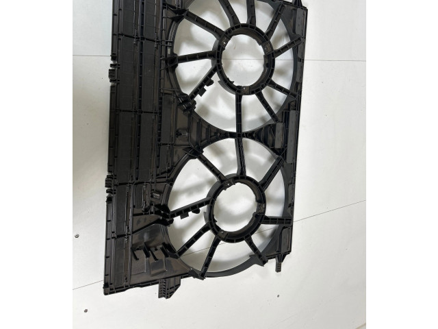 Вентилятор радиатора     4M0121207A    Audi Q8 