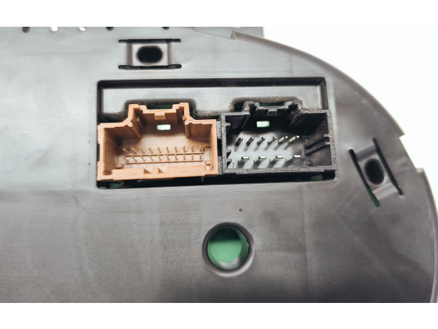 Přístrojová deska Dodge Grand Caravan 2015 P68241685AA