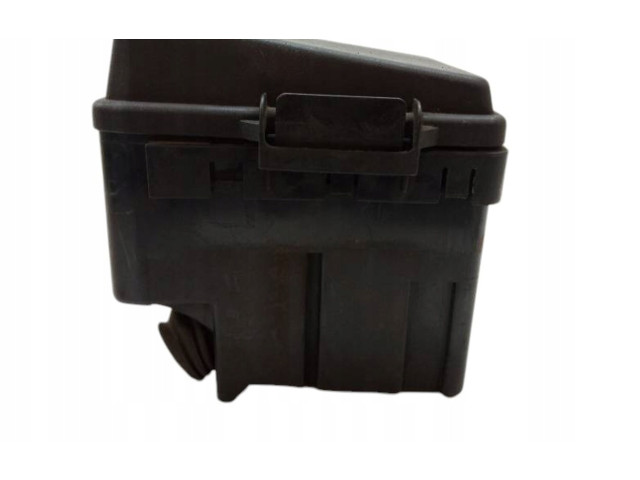 Блок предохранителей     Saab 9-5    