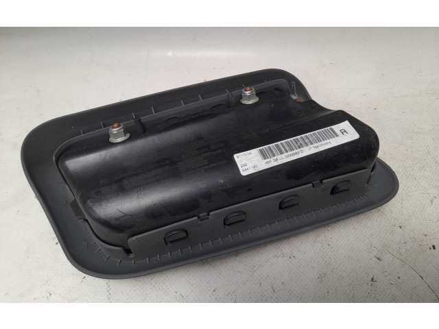 Подушка безопасности в сиденье 73910YV010 Peugeot 107