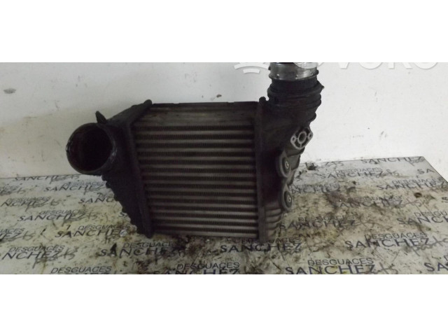Интеркулер 1J0145803E Audi A3 S3 8L