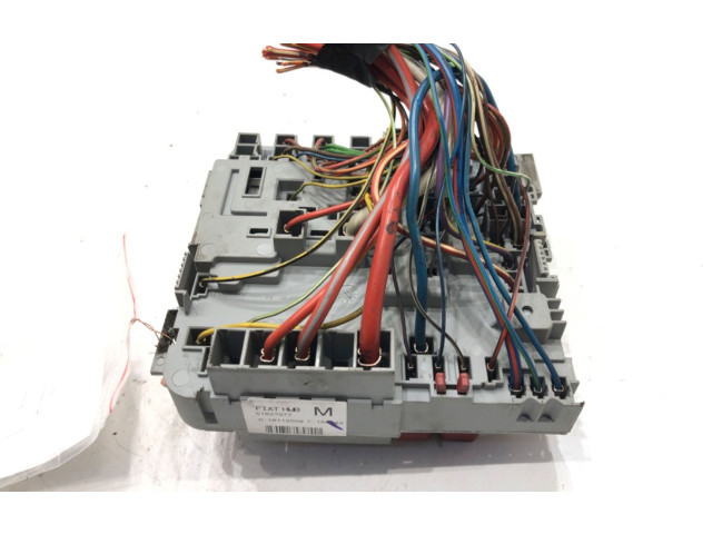 Блок предохранителей  51827977   Fiat Grande Punto    