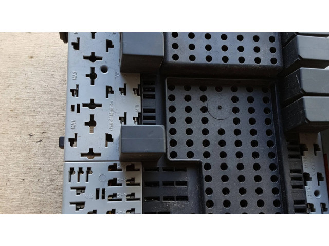 Pojistková skříňka 8688153, 8645729 Volvo S60 2003