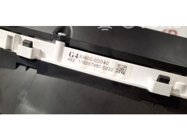 Přístrojová deska Toyota Yaris 2011 838000DG40