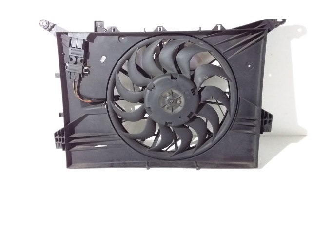 Вентилятор радиатора     30645012    Volvo XC70 2.5