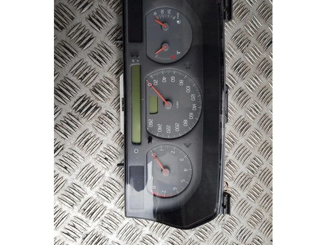 Přístrojová deska  Volvo S70  V70  V70 XC 1998 9451530  