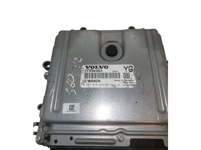 Блок управления двигателя 31336983, 0281018414   Volvo V70