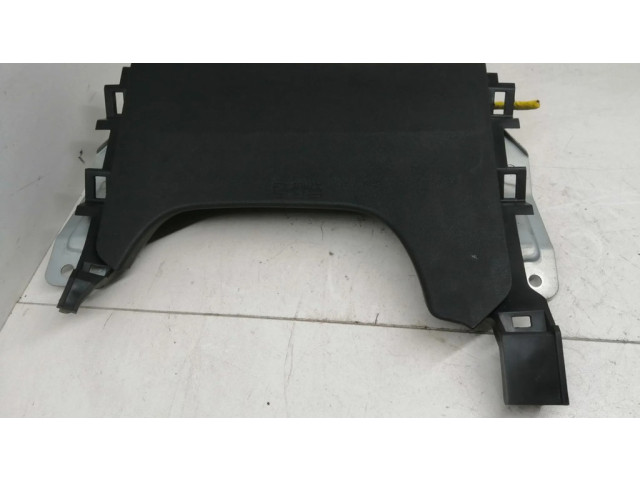 Подушка безопасности для колен 7030A242, 6241458 Mitsubishi ASX