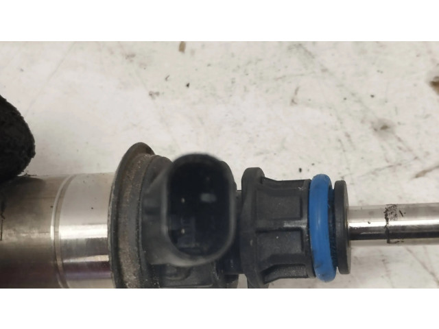 Vstřikovač A2780700687 Mercedes-Benz C AMG W205 pro benzínový motor 4.0