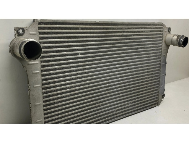 Интеркулер  JD1271002220, 0R010   Toyota Avensis T250 2.0