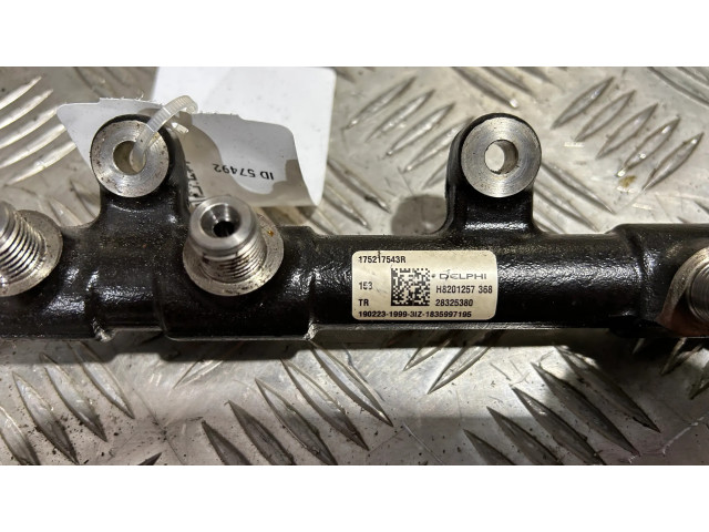 Топливная рампа H8201257, 28325380   Mercedes-Benz W470 2.3 