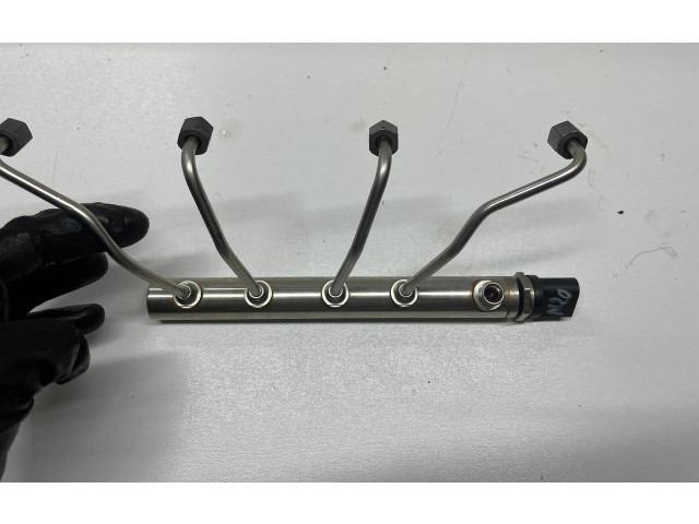 Vstřikovací lišta 7585411 BMW X5 F15 N20