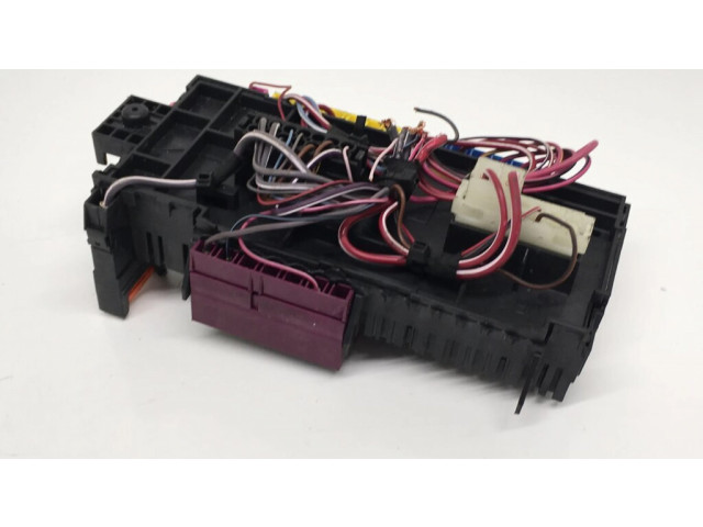 Pojistková skříňka A1669068201 Mercedes-Benz GL X166 2017