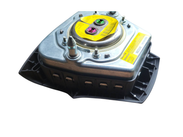 Подушка безопасности водителя 8623349   Volvo C30