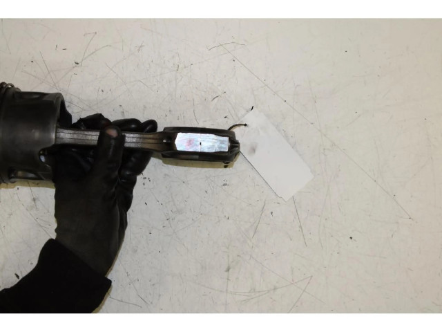 Поршень с шатуном Dodge Nitro для дизельного двигателя 2.8