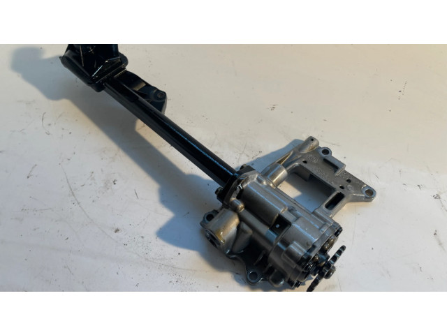 Масляный насос 7798368 BMW 5 E60 E61 2.5