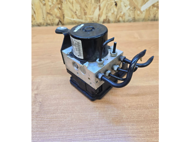 Блок АБС 30681619, 000404972C1 Volvo V70 2008 - 2013 года