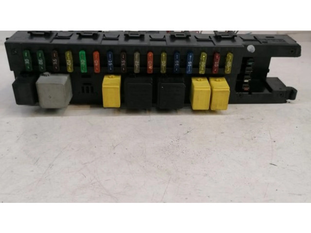 Блок предохранителей 2115452201, 5DK00804760   Mercedes-Benz E W211    