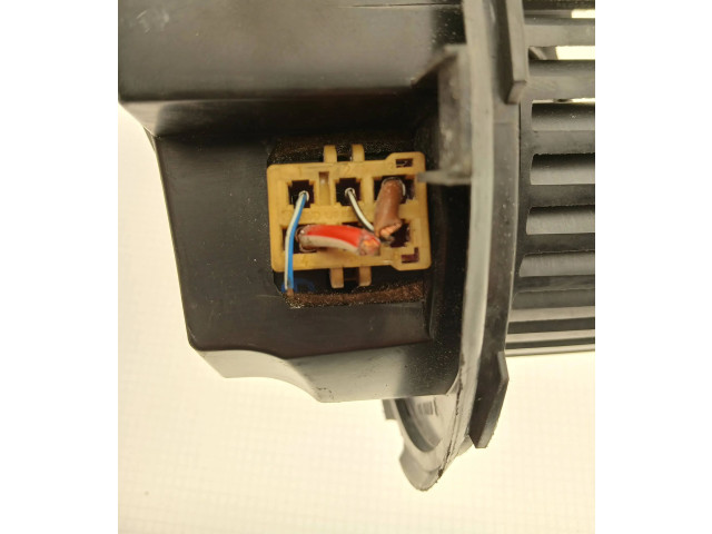 Вентилятор печки 983055U Audi A3 S3 8P