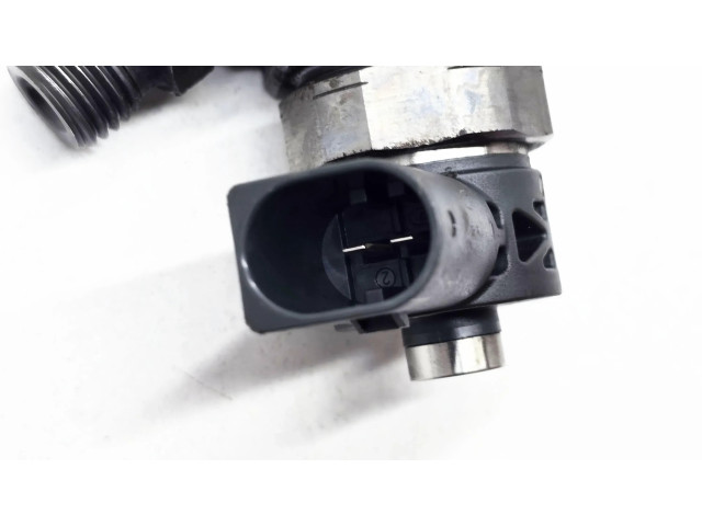 Vstřikovač 0445110477, 04L130277AJ   Volkswagen Golf VII  pro naftový motor 1.6  