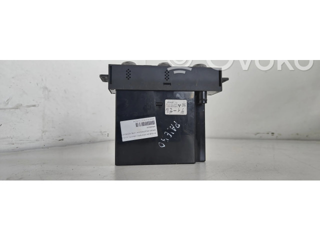 Блок управления климат-контролем MR958005 Mitsubishi Montero